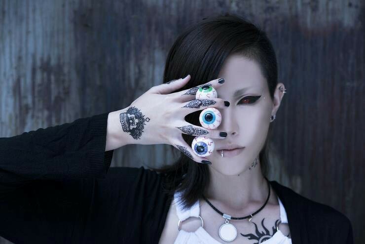 6-Tokyo Ghoul:Uta