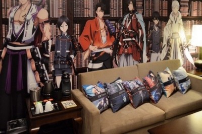 Katsugeki/Touken Ranbu İşbirliği Otel Odasına Bir Göz Atın