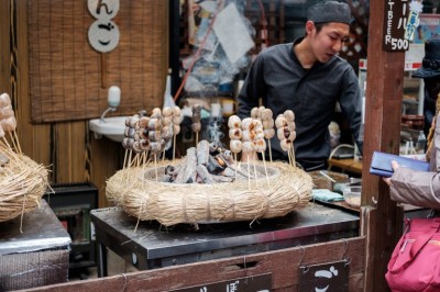 Tokyo'da Denemeniz Gereken Sokak Lezzetleri